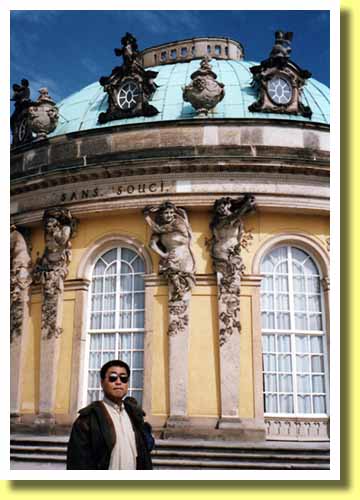 �|�c�_���x�O�ɂ���t���[�h���q2���䂩��̃T���X�[�V�{�a�i�h�C�c�j