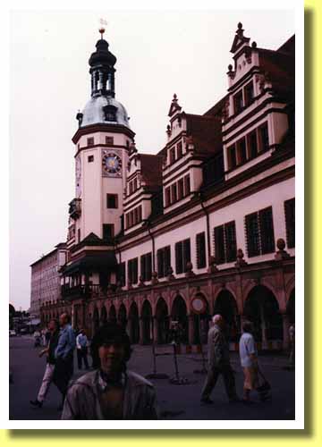 ���C�v�c�B�q�̋��s���Ɂi�h�C�c�j