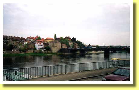 �G���x�̃t�B�����c�F�Ƃ��Ă΂ꂽ�h���X�f���i���h�C�c�j