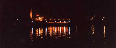 �i�C���̃V���[�E�{�[�g
