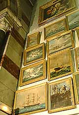 �C��