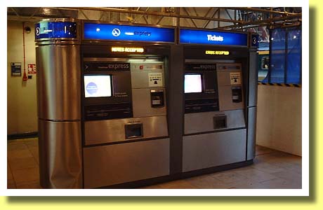 �C�M���X�̎�s�����h���̃p�f�B���g���w�̃q�[�X���[�E�G�N�X�v���X�̃`�P�b�g�̔��@