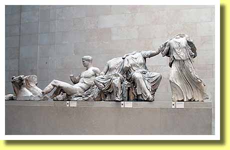 �C�M���X�̎�s�����h���̑�p�����قŌ����Ñ�M���V���̃p���e�m���_�a�̒���