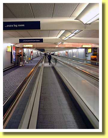 �C�M���X�̎�s�����h���̃q�[�X���[��`�̏o���Q�[�g�Ɍ�����