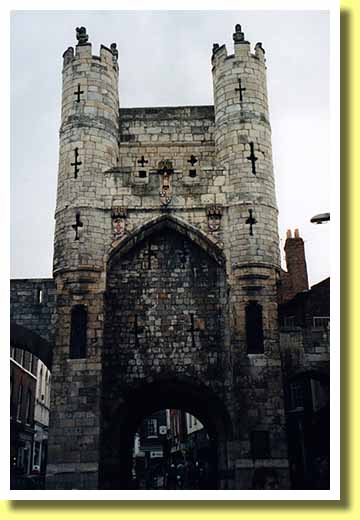 ヨークに残る城門 モンク・バー（イギリス）