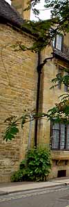 �`�b�s���O�E�J���f���i�R�b�c�E�H���Y�j�̖I���F�̊X���݁i�����h��������A��Ō��镗�i�A�C�M���X�j