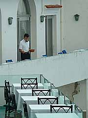 ���X�g�����̒��̎x�x�i�A�}���t�B�A�J���p�[�j���A�C�^���A�j