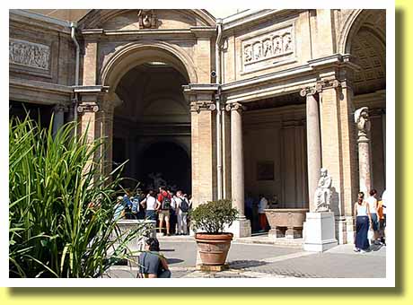 �C�^���A�̎�s���[�}�̃��@�e�B�J�������ق̃s�I�E�N�������e�B�[�m���p�قɂ���x�����F�f�[���̒���i���p�`�̒���j
