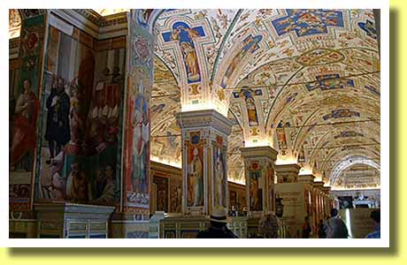 �C�^���A�̎�s���[�}�̃��@�e�B�J�����p�فE�����ق̒��̃V�N�X�g�D�X�̑�L��