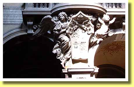�C�^���A�̎�s���[�}�̃T���^�E�}���A�E�f���E�|�|������Ō����o���b�N�̋����x���j�[�j�ɂ��V�g