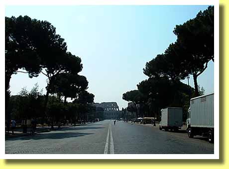 �C�^���A�̎�s���[�}�̃��F�l�c�B�A�L�ꂩ�瑱���t�H�[���E�C���y���A�[���ʂ�Ɣޕ��̃R���b�Z�I�i�~�`���Z��j
